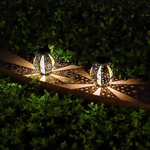 Outdoor Garden Waterproof Lantern Solar Light, Christmas Romantic Star Moon Sun Mapping Light